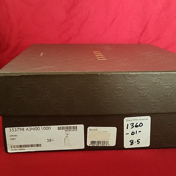 Ankle strapped Pumps - Picture 5 of 5